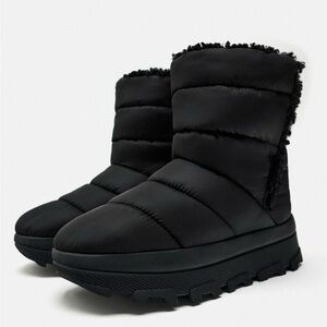 NWT Zara FAUX SHEARLING PADDED FLAT ANKLE BOOTS - 7 1/2